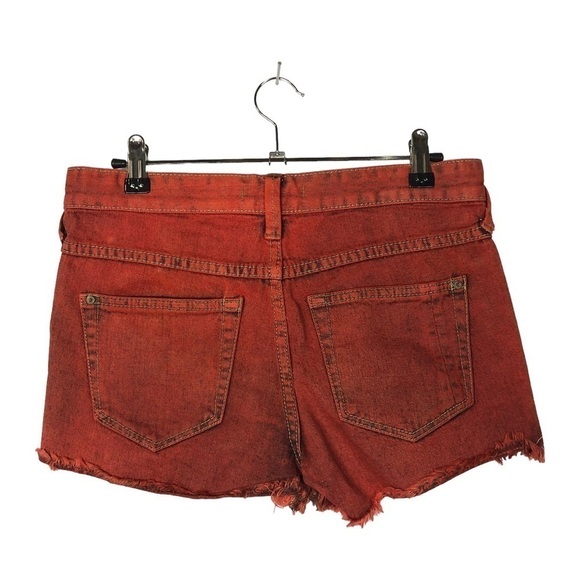 Free People Red Overdye Distressed Denim Shorts 24 - Picture 2 of 3